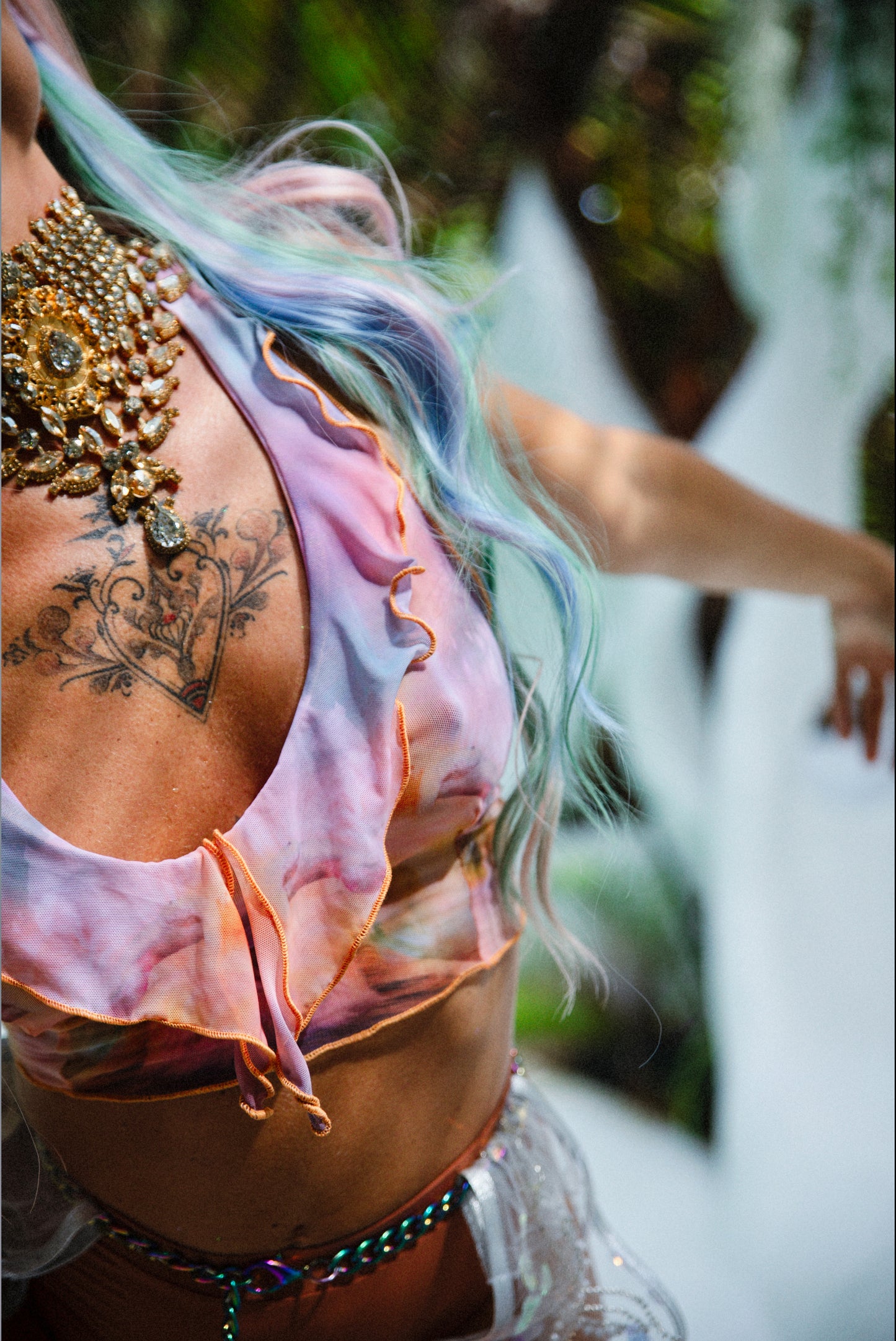 Jeanne Crop-top in the Tsunami Dream Print